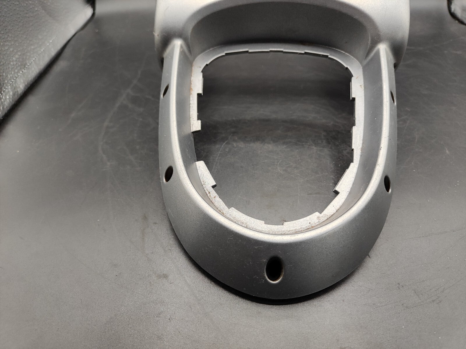 Alfa Romeo GT 1.9JTD 2009 Gear Selector Shifter Surround Trim LS375401