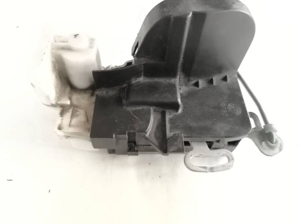 Alfa Romeo 147 1.9JTD Facelift 2005 LHD front left door lock