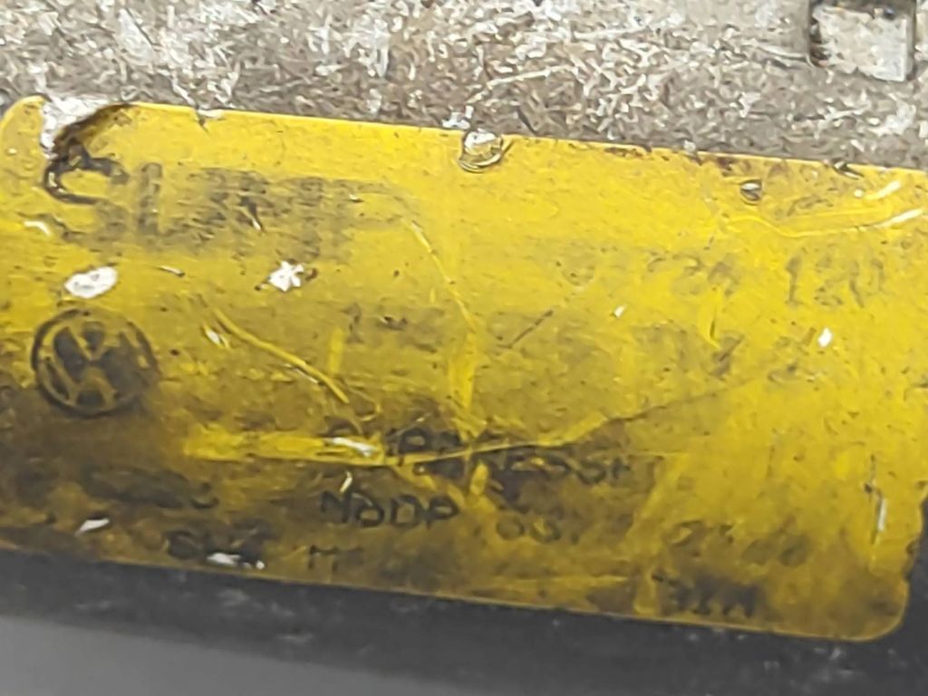 Volkswagen Golf III 1995 Rear windshield glass wiper motor 1H6955717