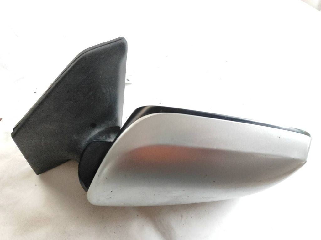 Toyota Avensis T250 2003 Left electric wing mirror E11015829