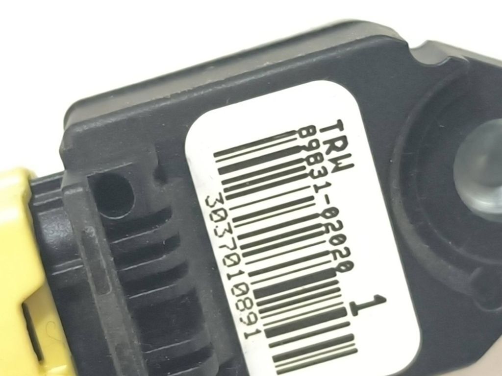 Toyota Avensis T250 2006 Deployment crash impact sensor 8983102020