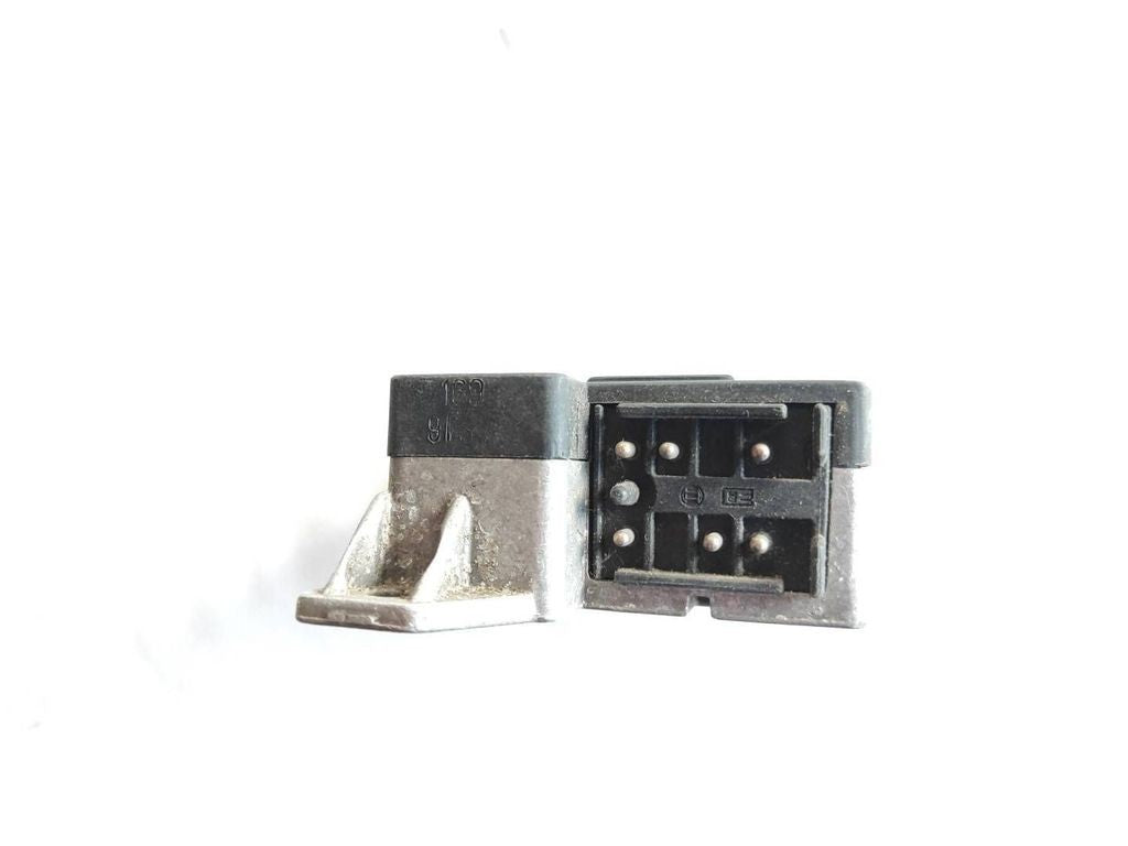 Mercedes-Benz E W124 1994 Safety module 0285001060