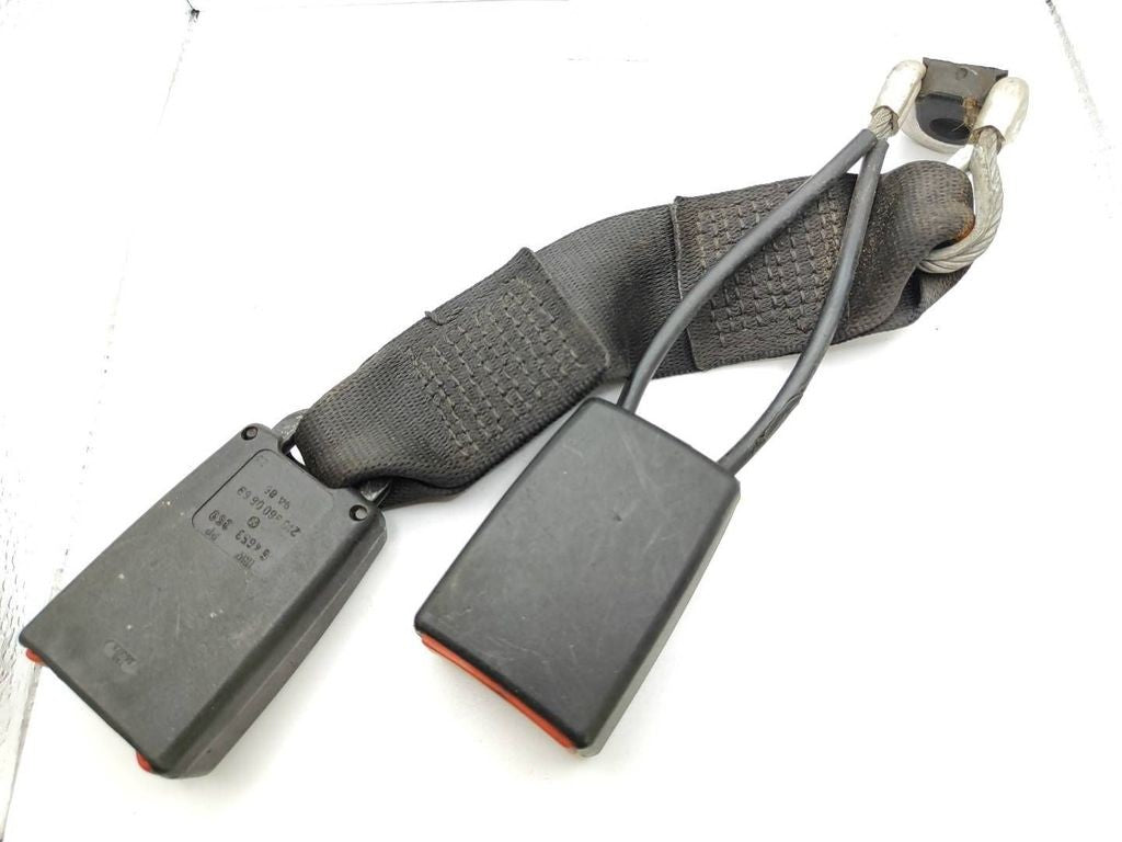 Mercedes-Benz E W210 2000 Middle belt buckle 2108600669