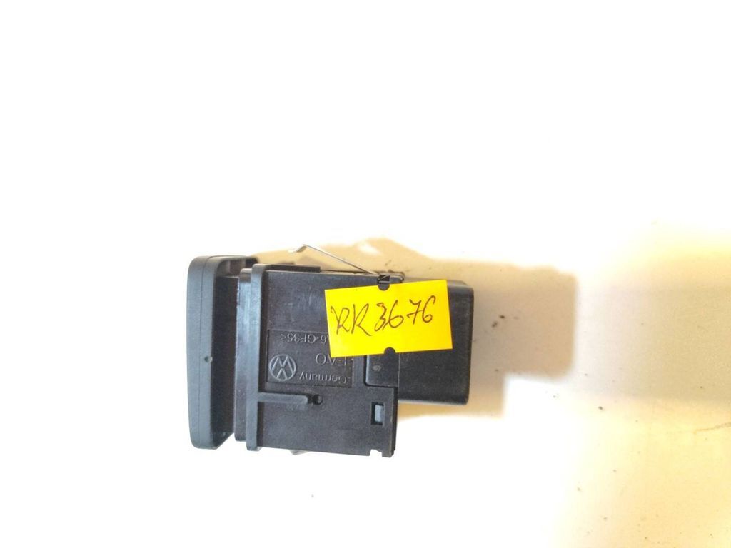 Volkswagen PASSAT B6 2006 Hand parking brake switch 3C0927225C