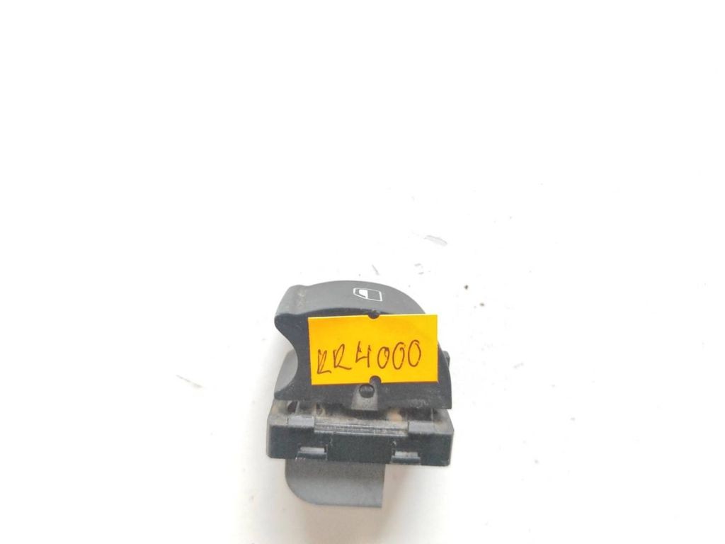 Audi A4 S4 B6 8E 8H 2000 Electric window control switch 8E0959855