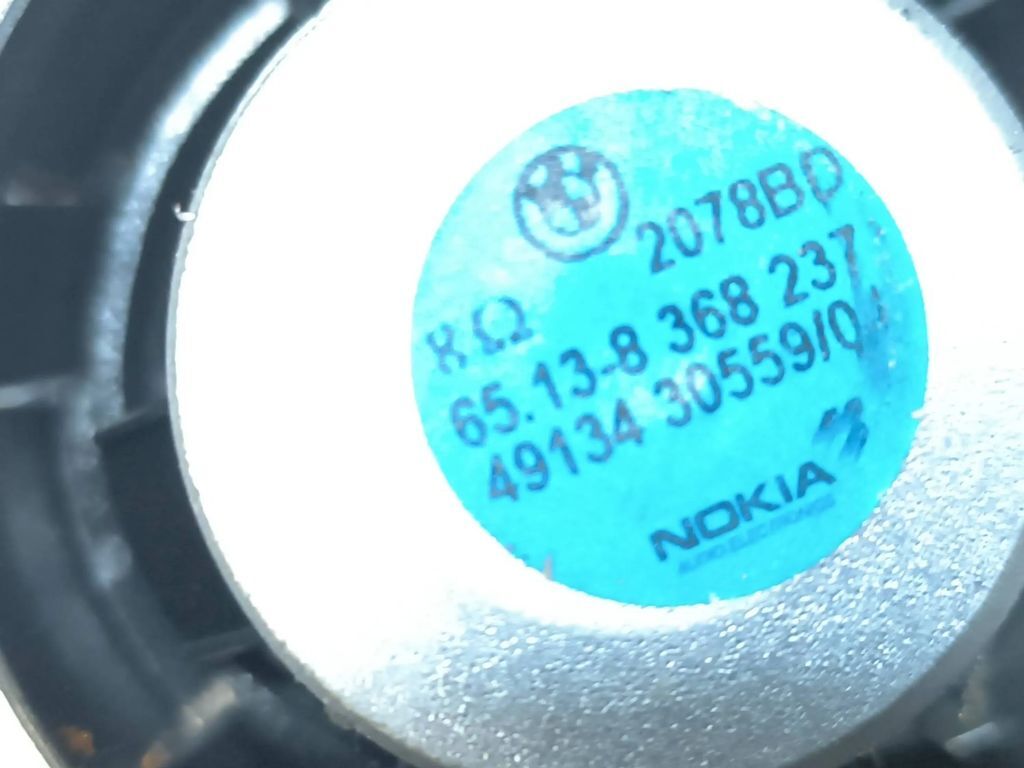 BMW 3 E46 328i 2000 front door speaker 65138368237