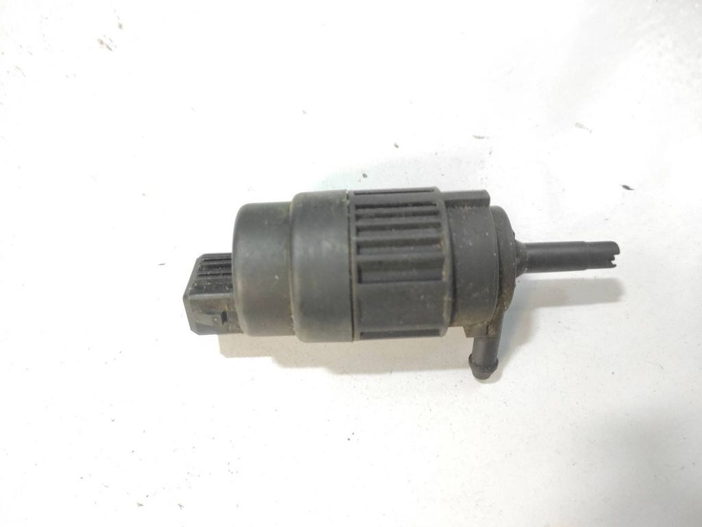 Saab 9-5 2.0T 110kW Petrol 2000 Windscreen washer pump motor 090586631