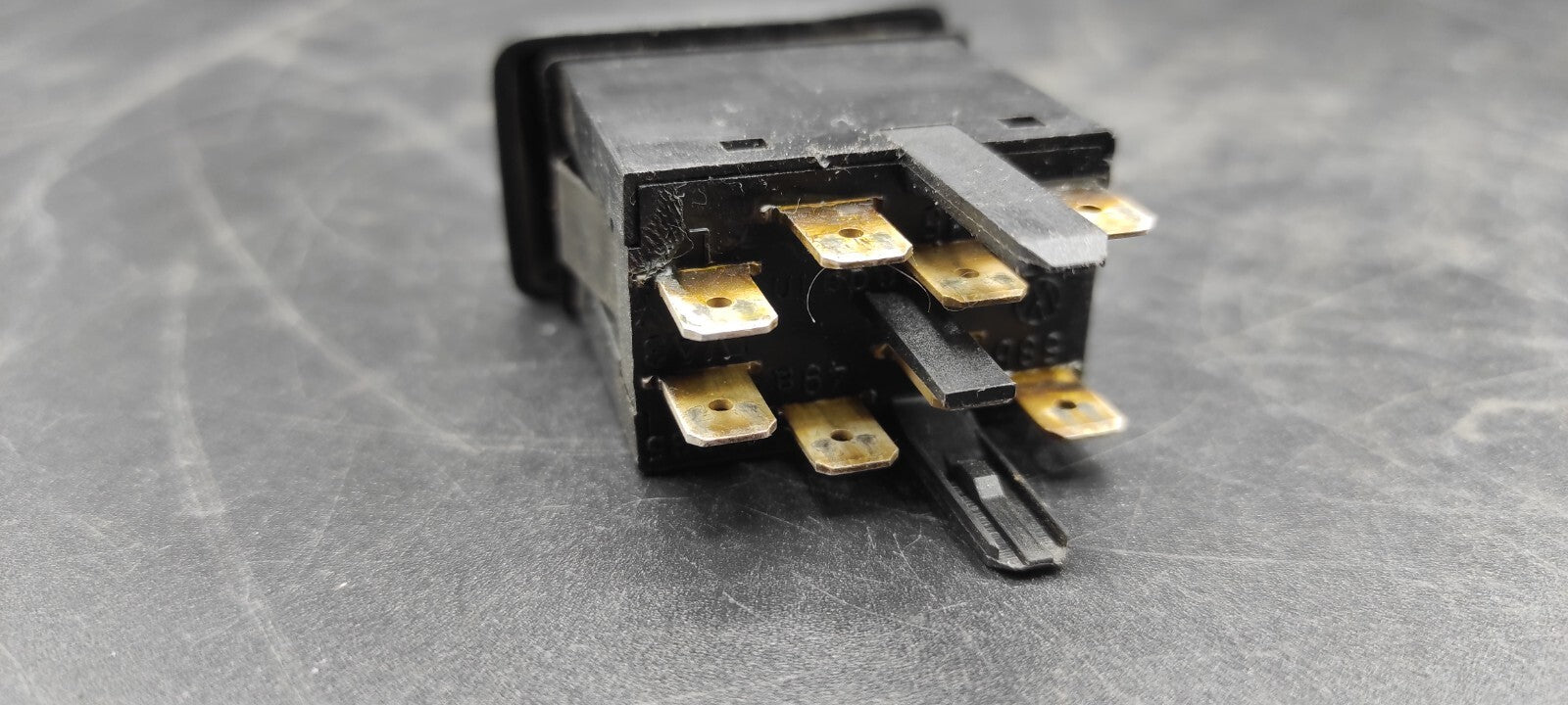 Volkswagen VW Golf Jetta Mk2 1989 Hazzard Light Switch 191953235