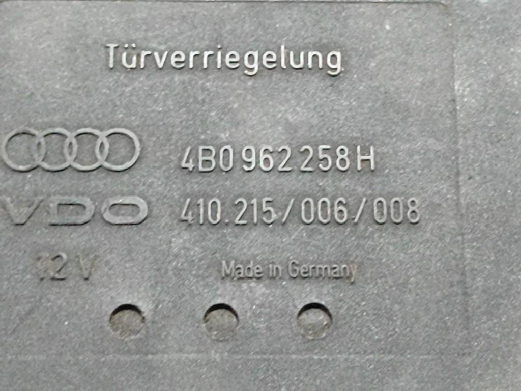 Audi A6 S6 C5 4B 1999 Comfort convenience body module 4B0962258H