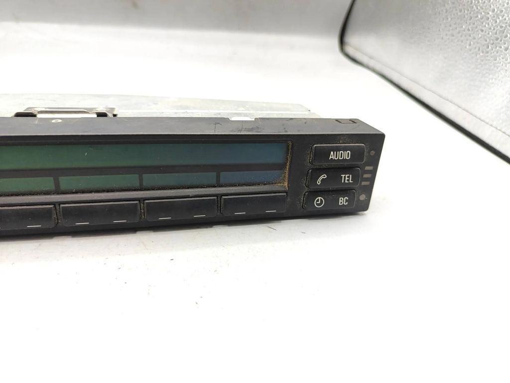 BMW 7 E38 1998 Radio CD player head unit 7608710040