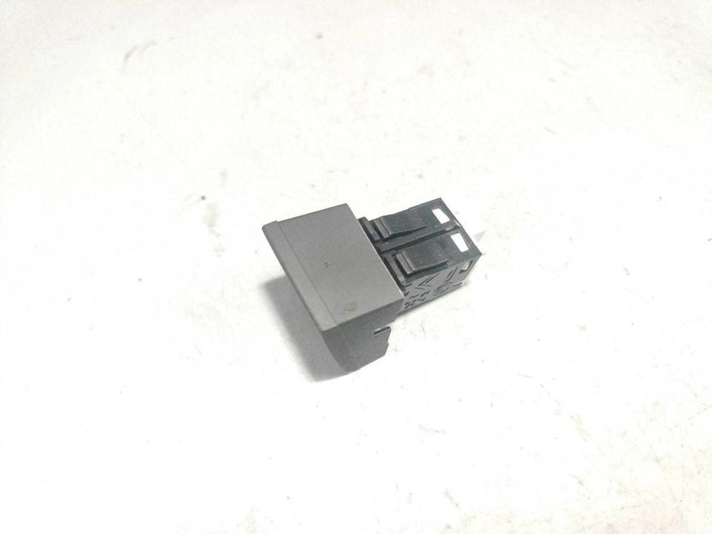 Peugeot 508 2010 Hazard light switch button 96662380ZE