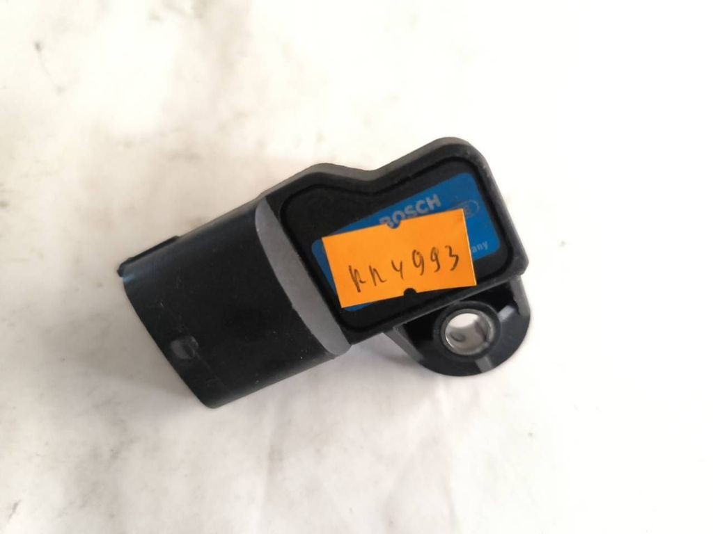 Alfa Romeo 147 1.9JTD 85kW 8V 2005 Engine air pressure sensor 0281002437