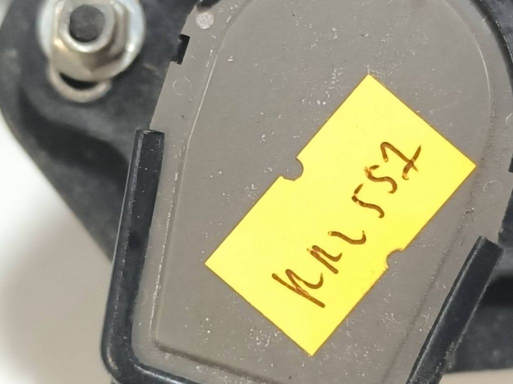 Toyota Avensis T250 2006 Diesel accelerator throttle pedal 8928152021
