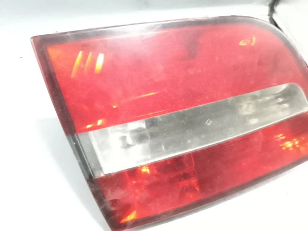 Fiat Stilo 2002 tailgate rear left tail light lamp 51717943