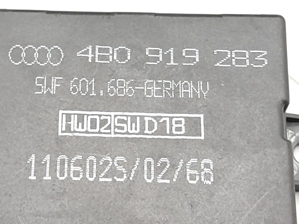 Audi A6 S6 C5 4B TDI 1998 Parking PDC control unit module 4B0919283