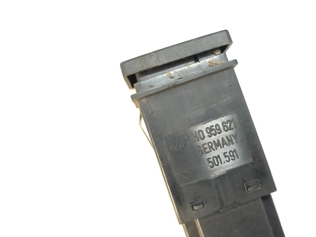 Volkswagen Golf III 1995 Rear Windscreen window heater switch 1H0959621