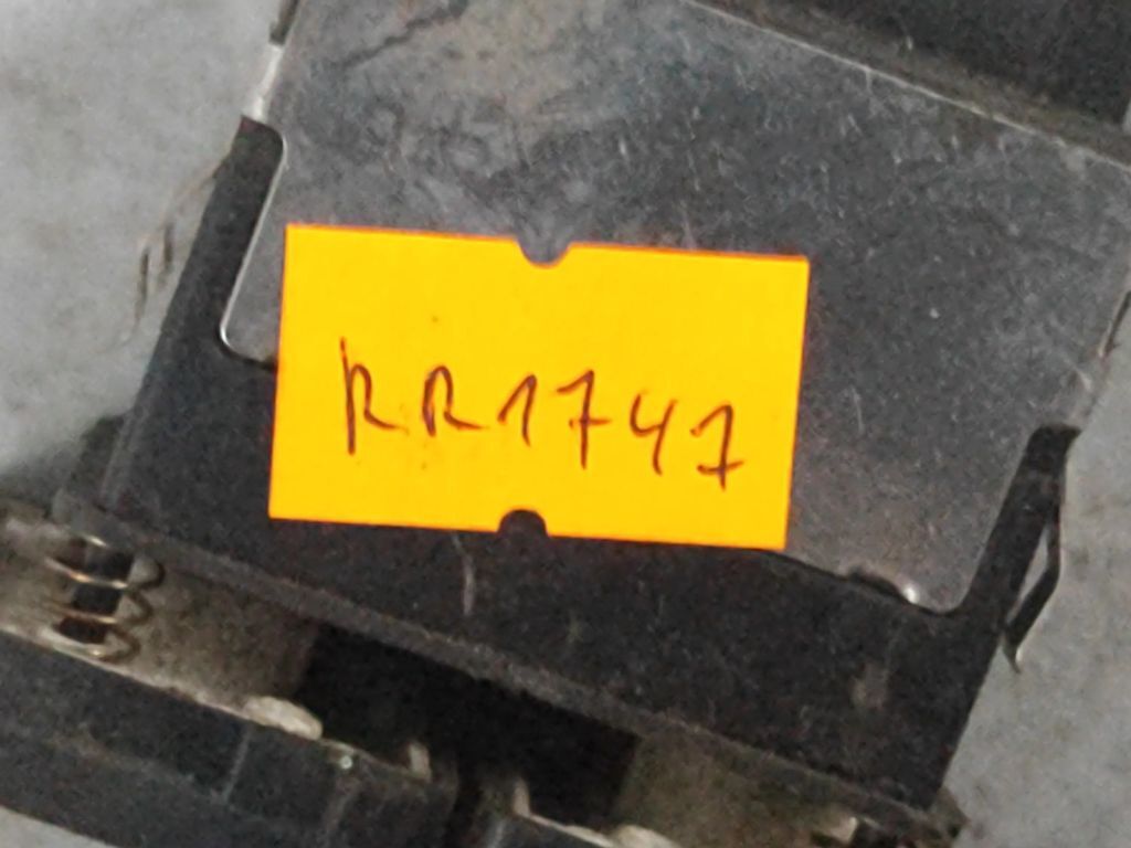 Volkswagen Golf 3 1996 Air conditioning AC AC switch 1E0959543