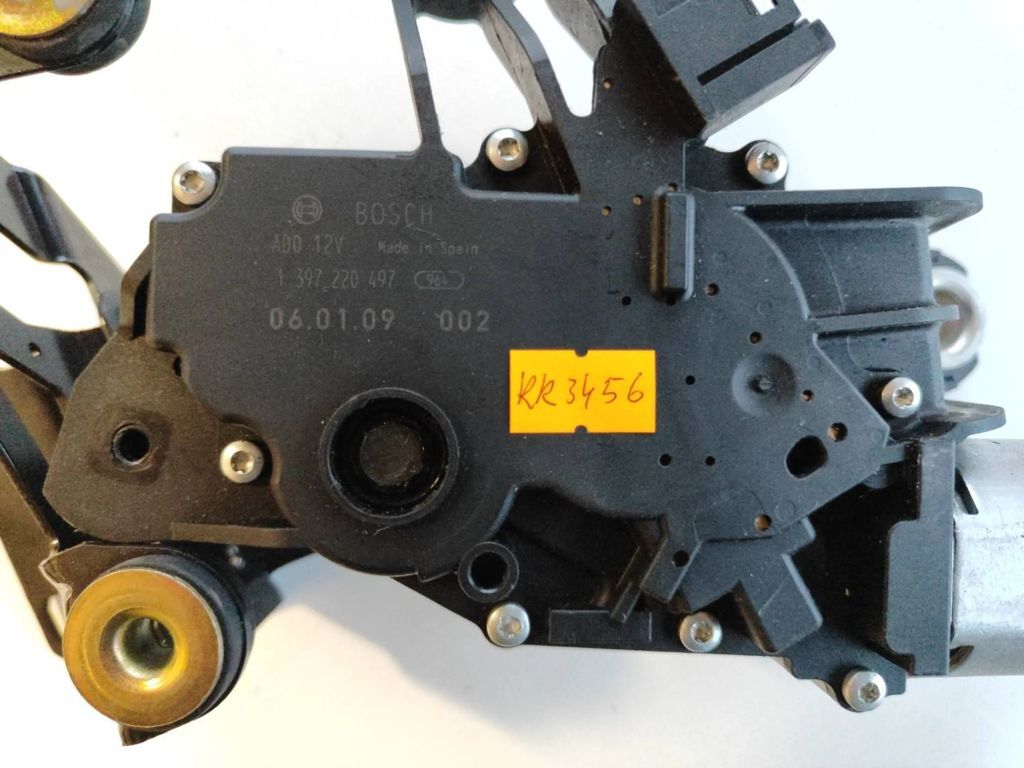 BMW 5 E61 530D 170kW Estate 2007 Rear wiper motor 1397220497