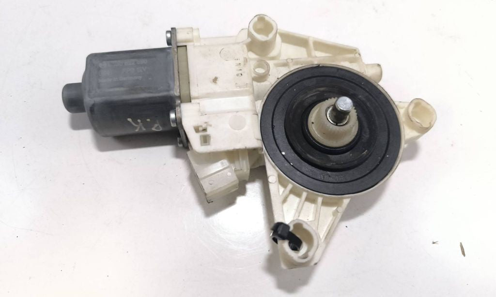 Mercedes-Benz B W246 W242 2013 front window regulator motor A2469065100