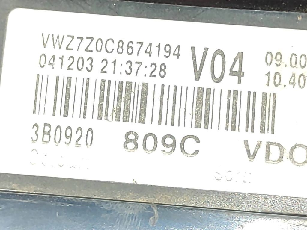 Volkswagen PASSAT B5.5 1.9TDI 2001 speedometer instrument cluster 3B0920809C
