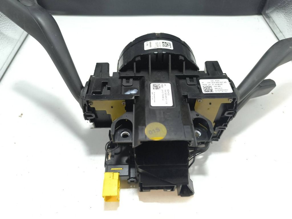 Volkswagen PASSAT B6 1.8 2006 Wiper turn signal stalk switch 3C9953513B