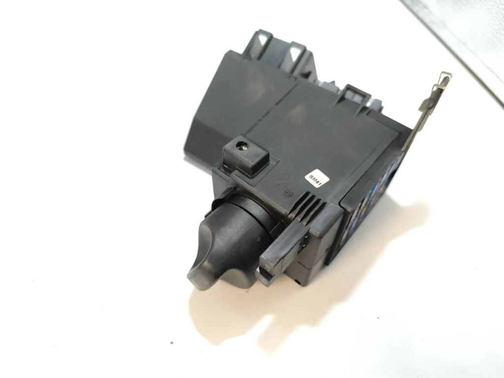 Mercedes-Benz E W210 1996 Light switch 2105451404