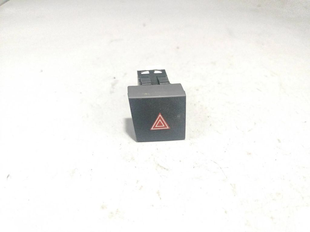 Peugeot 508 2010 Hazard light switch button 96662380ZE