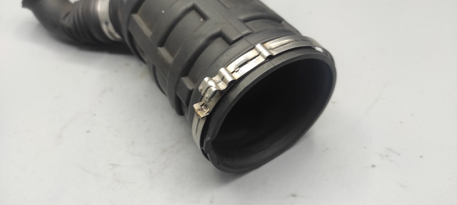 Alfa Romeo 159 2.4JTDm 147kW Diesel 2006 Engine Air Filter Box Intake Pipe Hose