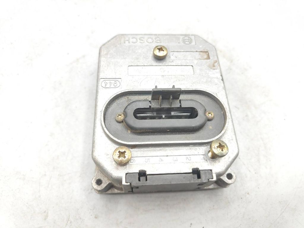 Volkswagen Sharan 1998 Front Window wiper control module relay 7M0906015