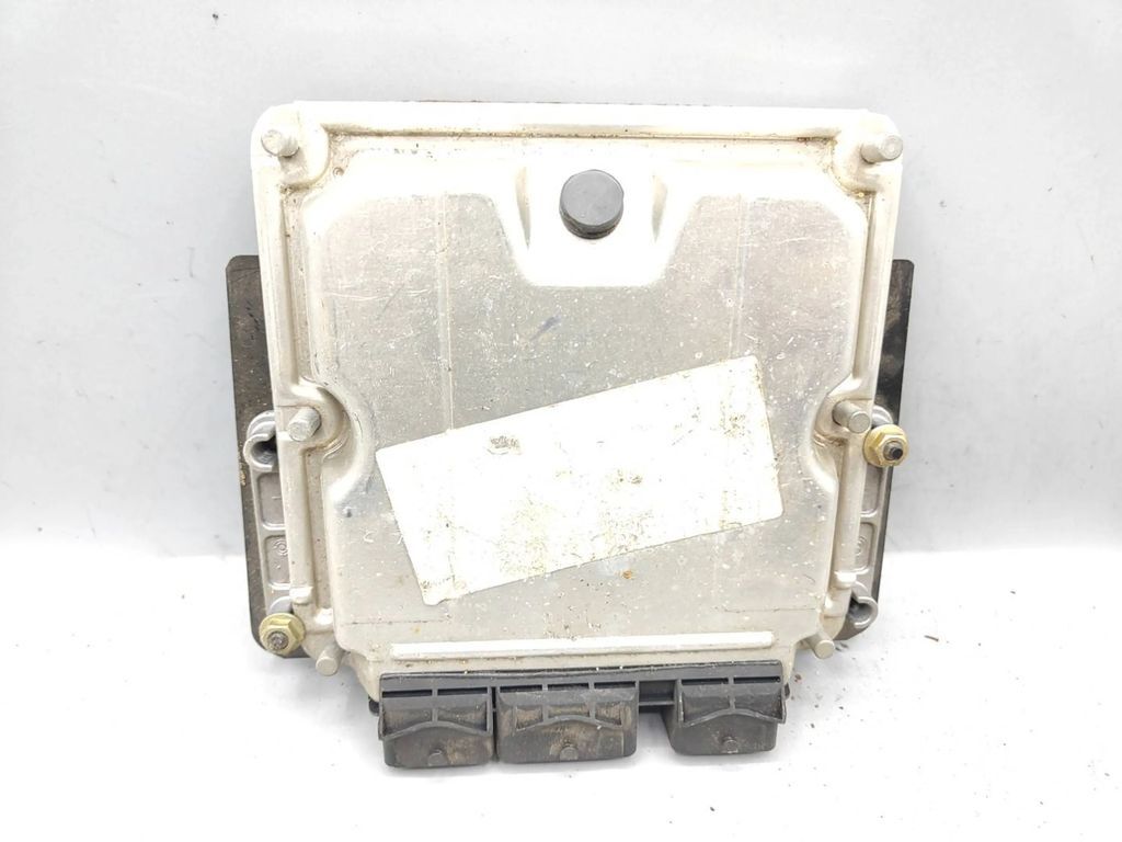 Peugeot 307 2.0HDI 79kW 2003 Engine control unit module ECU 9646850580