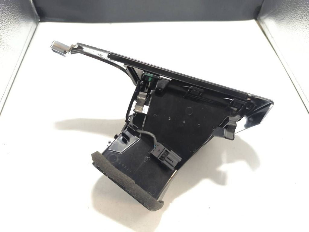 Audi A6 S6 C7 4G 2013 RHD dashboard side air vent grill trim 4G2820902