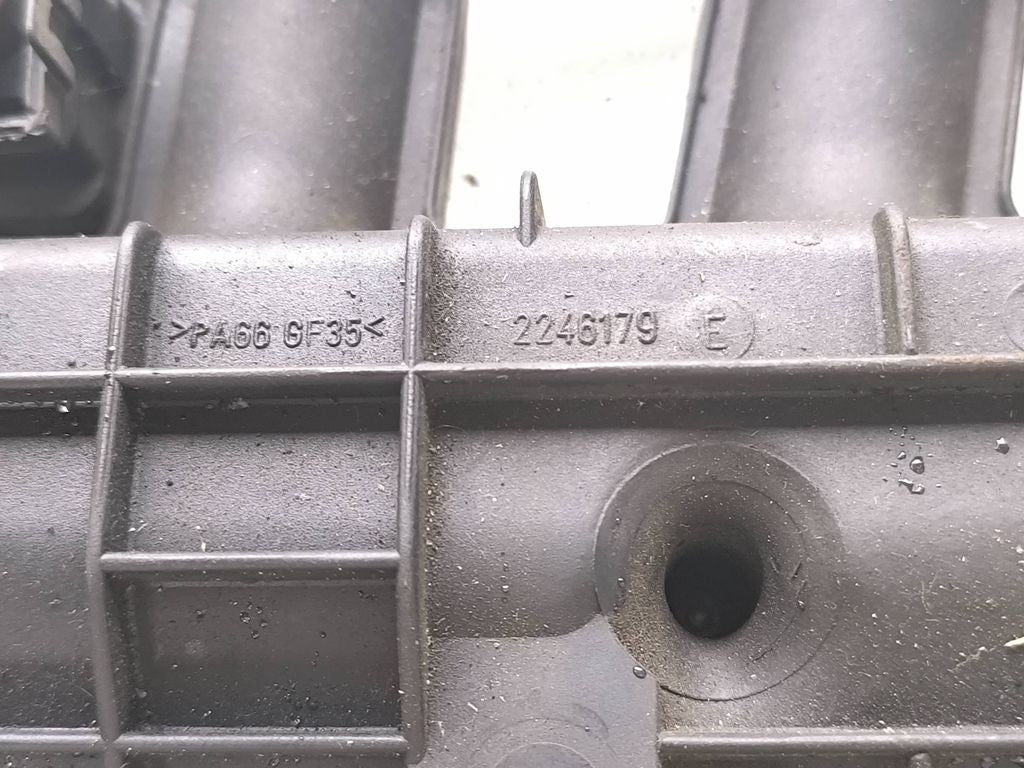 BMW 5 E39 1997 Diesel intake manifold 2246179