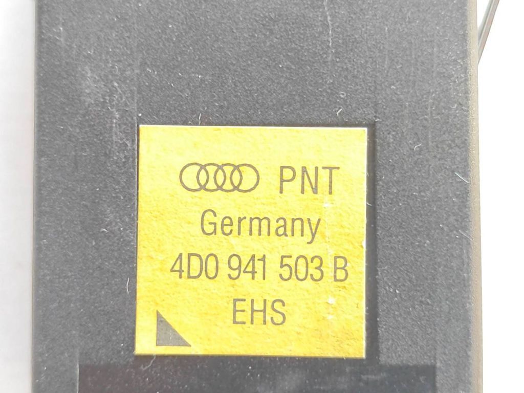 Audi A4 S4 B5 8D 1997 Windscreen window heater switch 4D0941503B