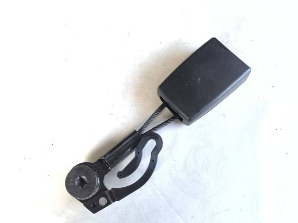 BMW X5 E70 2007 Rear seat belt buckle 7161640