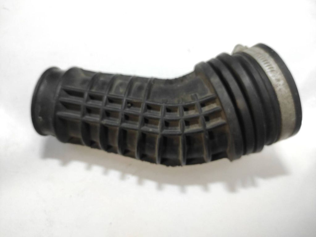 Saab 9-5 2.0T 110kW Petrol 2000 air intake hose pipe 4967550