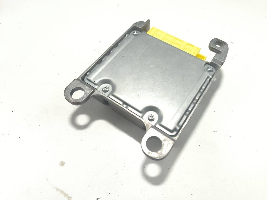 Toyota Avensis T25 2008 Safety Control unit module 8917005220