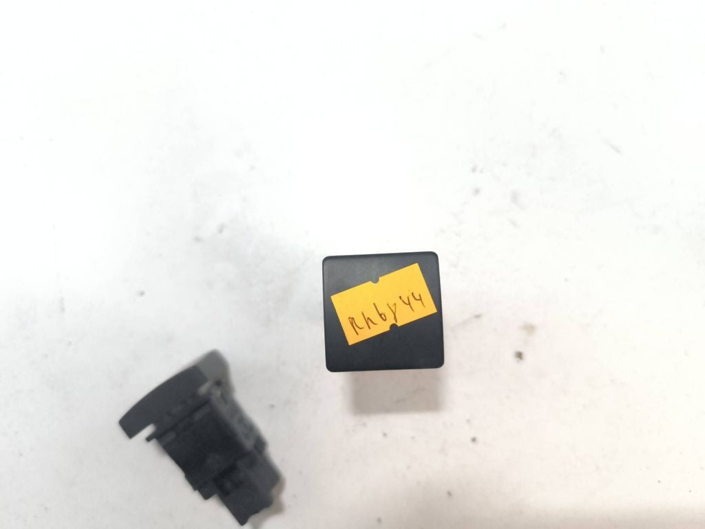 Peugeot 607 2004 Seat heating switch 96296491