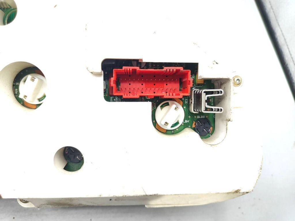 Ford Galaxy 1998 Diesel speedometer instrument cluster 7M1919882A