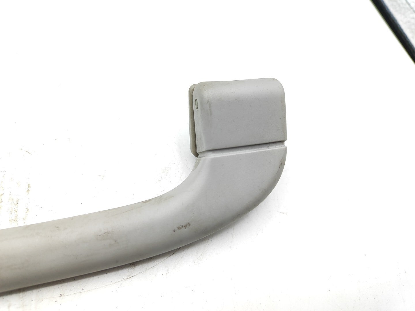 BMW E90 E91 330D 170kW 2006 Interior roof grab handle 8227593