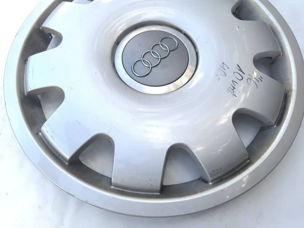 Audi A6 S6 C5 4B 2004 R16 wheel hub cap trim 4B0601147C