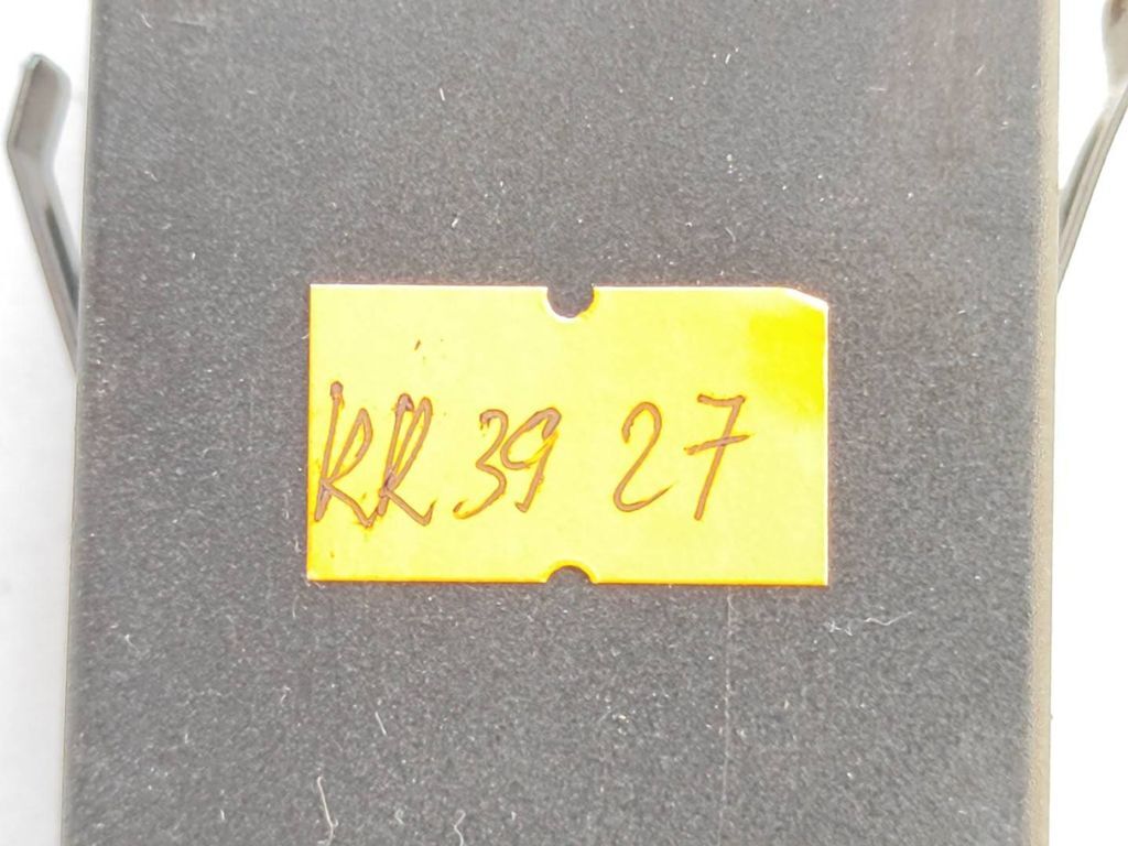 Audi A4 S4 B5 8D 1997 Windscreen window heater switch 4D0941503B