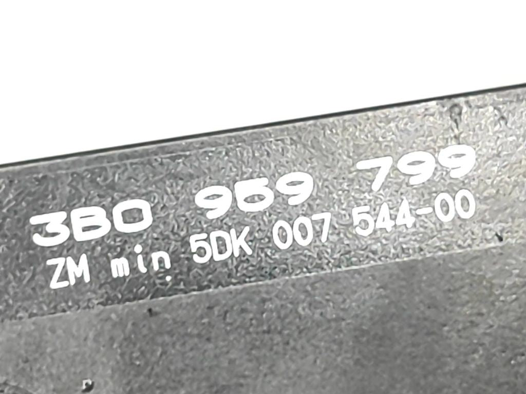 Volkswagen PASSAT B5 1997 Comfort convenience body module 5DK00754400