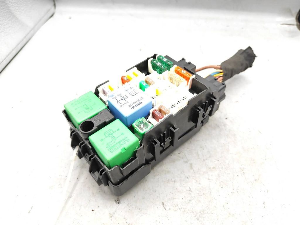 Citroen DS4 Diesel 2012 Diesel Fuse box set unit 9665492680