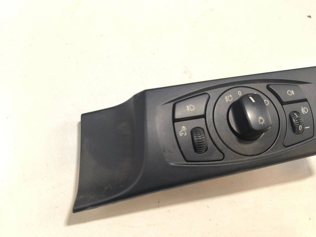 BMW 5 E60 E61 2005 Light switch 6925295