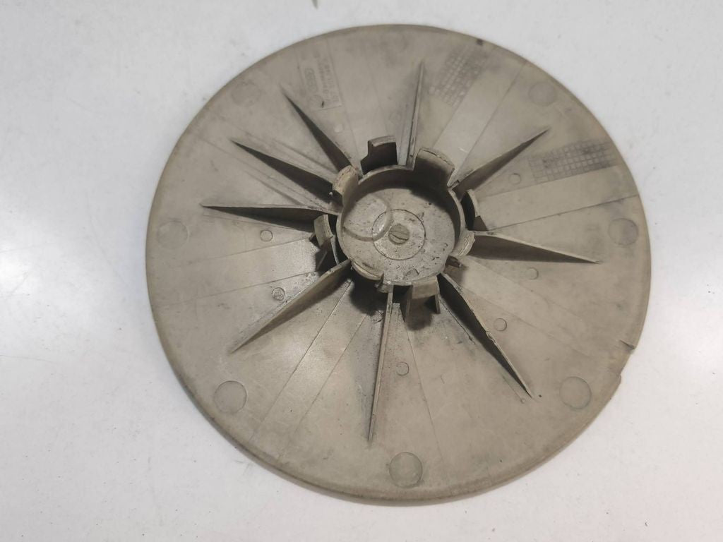 Volkswagen Golf III MK3 1991 wheel cap 357601149A