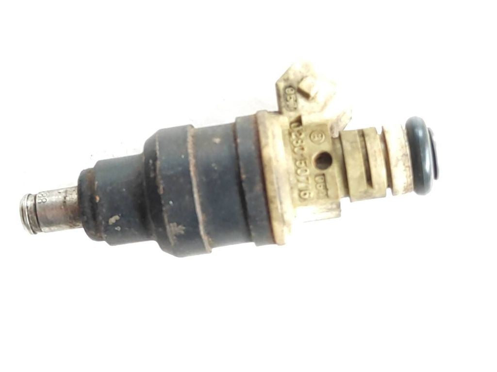 BMW 5 Series E34 1993 Petrol fuel supply injector 0280150716