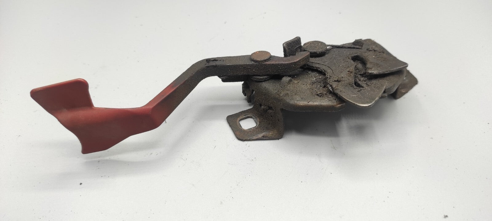 Alfa Romeo 156 SW 2.4JTD 110kW 2002 Front Bonnet Hood Lock Mechanism