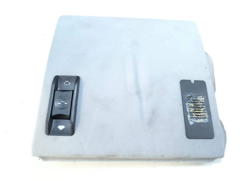BMW 3 E46 328i 142kW 2000 Sunroof switch trim cover 8229029