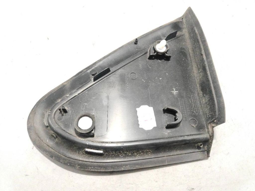 Opel Meriva B 2014 Front Right fender wing end trim 13362871