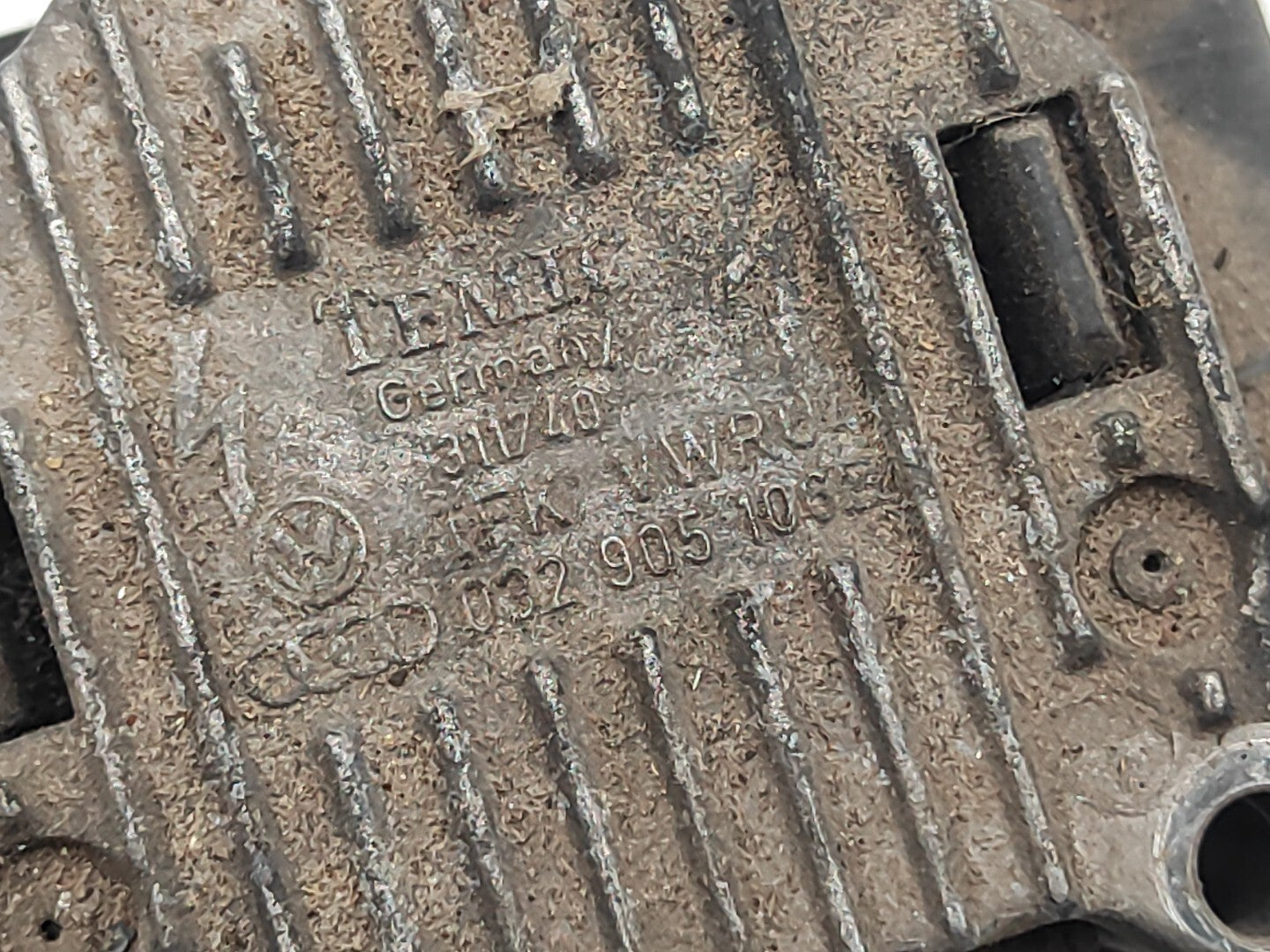 Audi A4 B5 1.6i 74kW Petrol 2001 Ignition Coil Control Module 032905106B